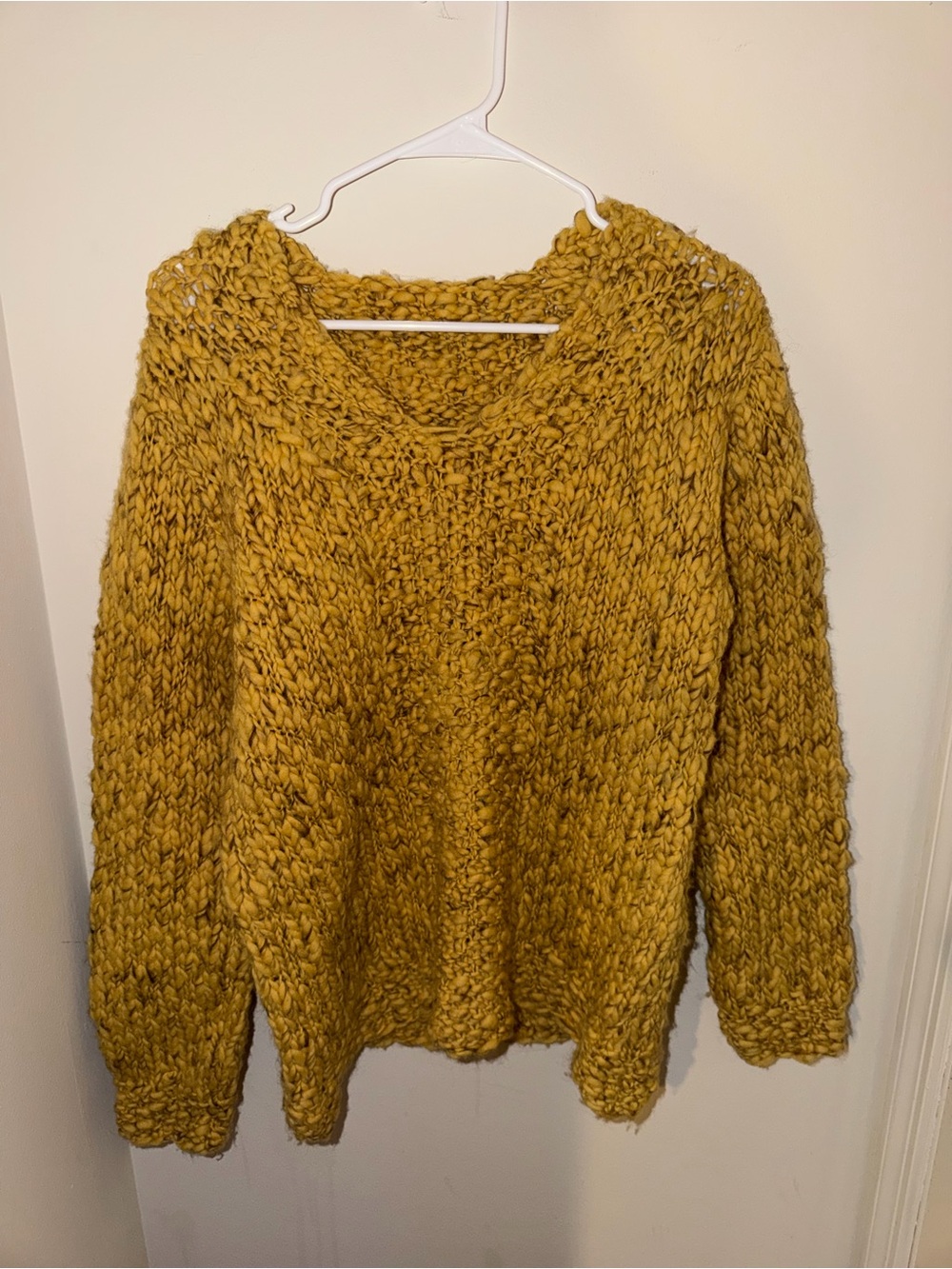 Chunky Vintage hand Knitted V-Neck Sweater in Mustard Yellow